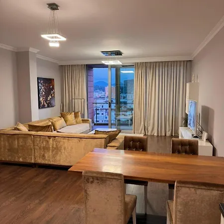 Etc Luxury Apartman *